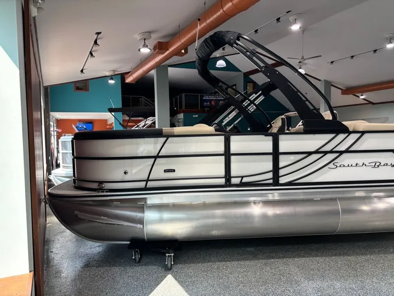 Slide: The Image of South Bay 200 Series S224 RS 2024 - 6