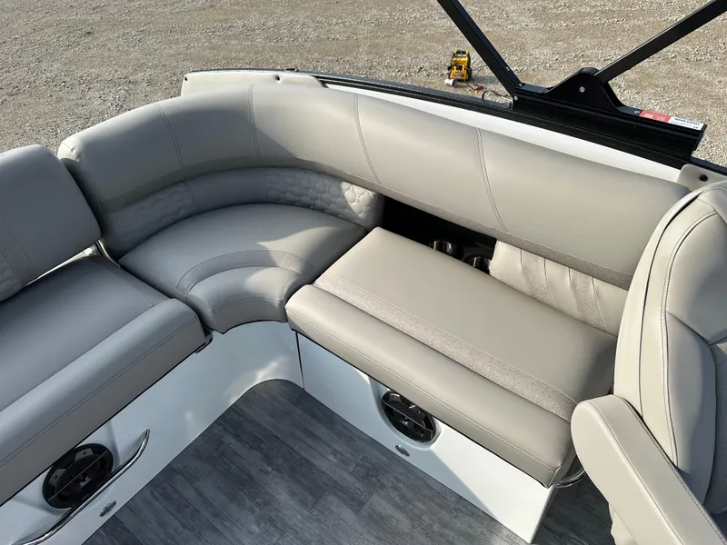 Slide: The Image of Crest Savannah 250 SLSC 2024 - 11