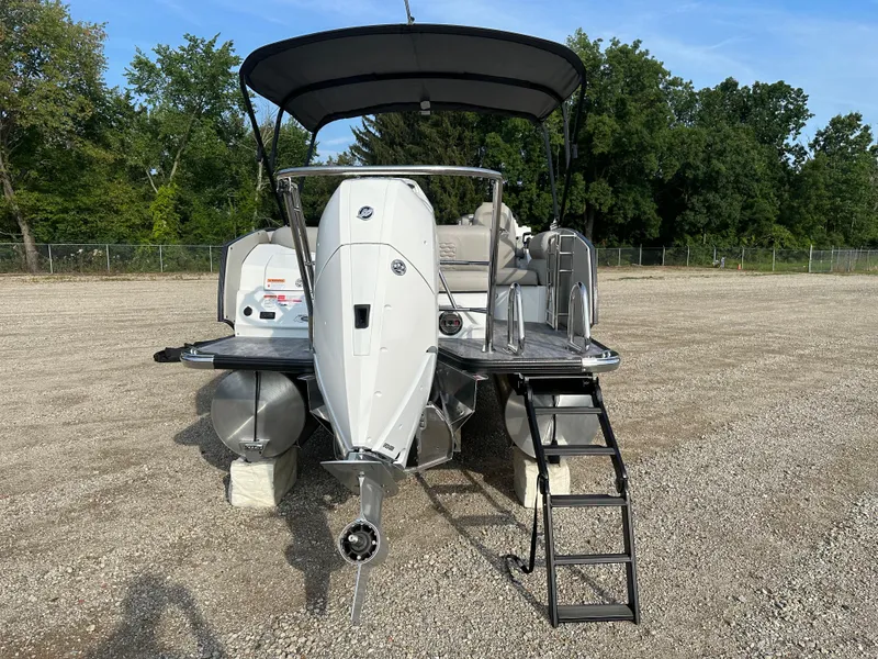 Slide: The Image of Crest Savannah 250 SLSC 2024 - 5