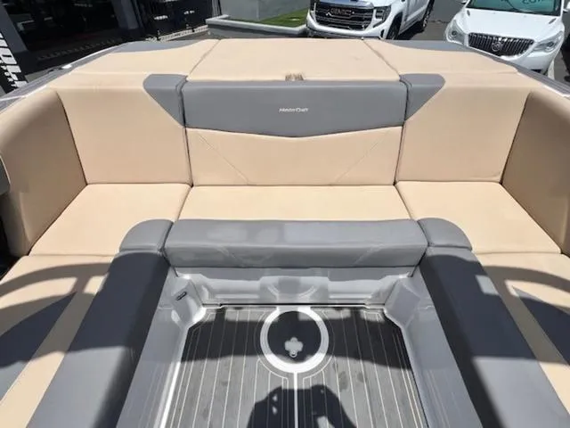 Slide: The Image of MasterCraft NXT24 2023 - 14