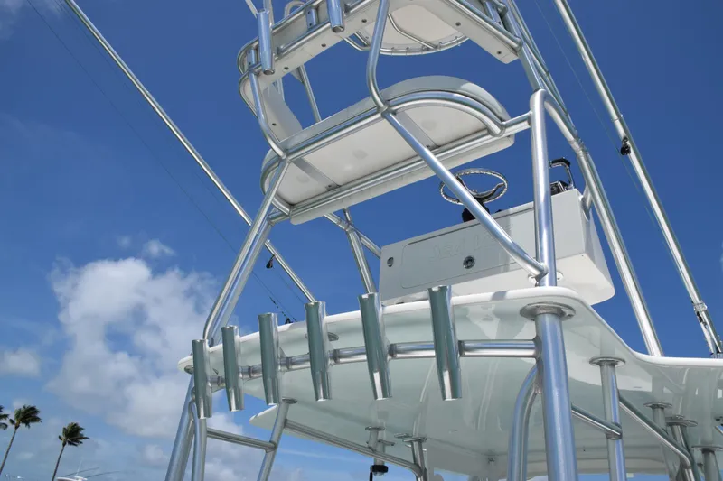 Slide: The Image of 2015 SeaVee 370z boat tower against blue sky - 34