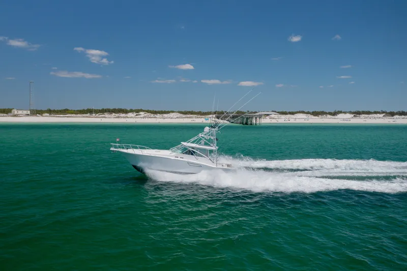 Slide: The Image of 2000 Cabo 45 Express TAIL WALKER-Port Running - 31
