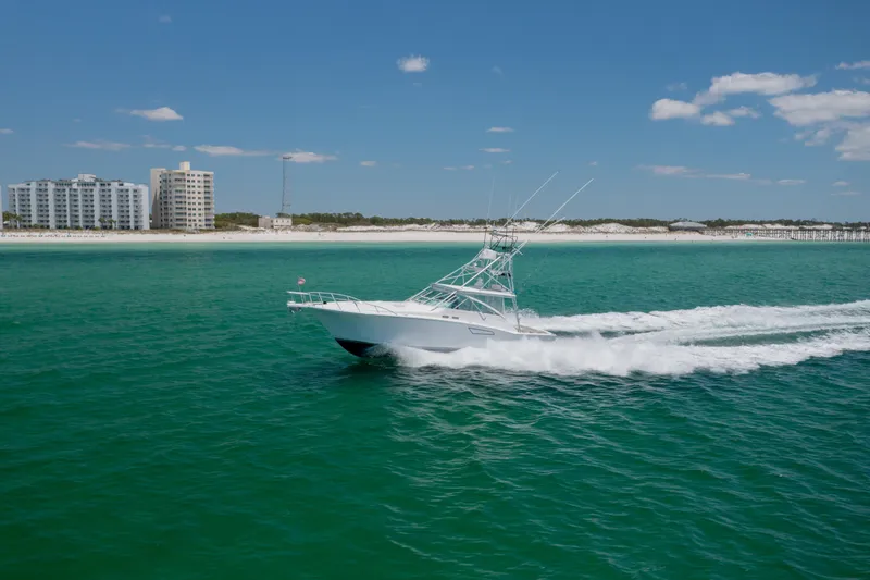 Slide: The Image of 2000 Cabo 45 Express TAIL WALKER-Port Running - 32