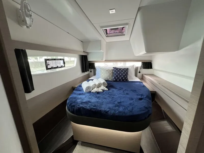 Slide: The Image of Stateroom - 15