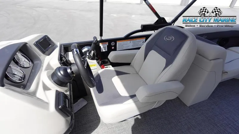 Slide: The Image of Barletta ARIA 22QC - 18