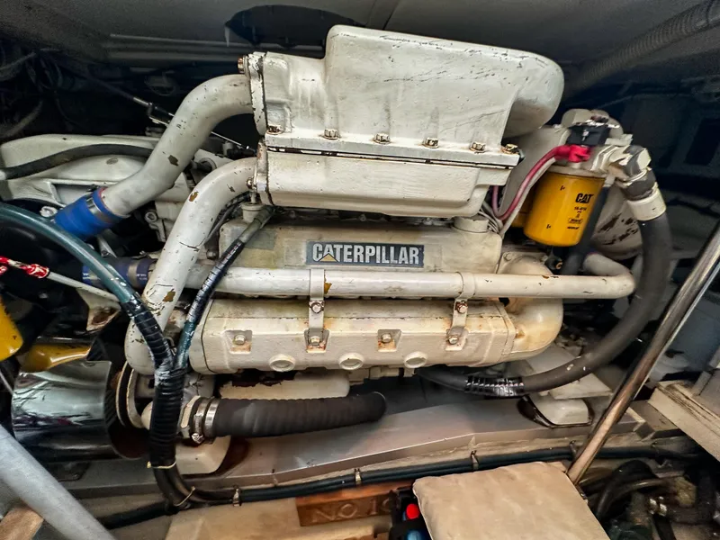 Slide: The Image of Grand Banks 43 Eastbay EX 2000 - 55