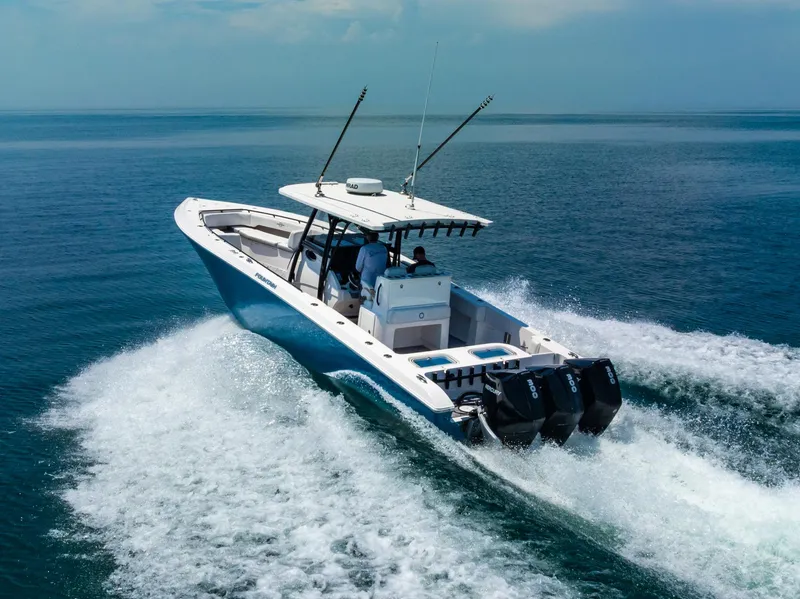 Slide: The Image of Fountain 38 Center Console 2020 - 14