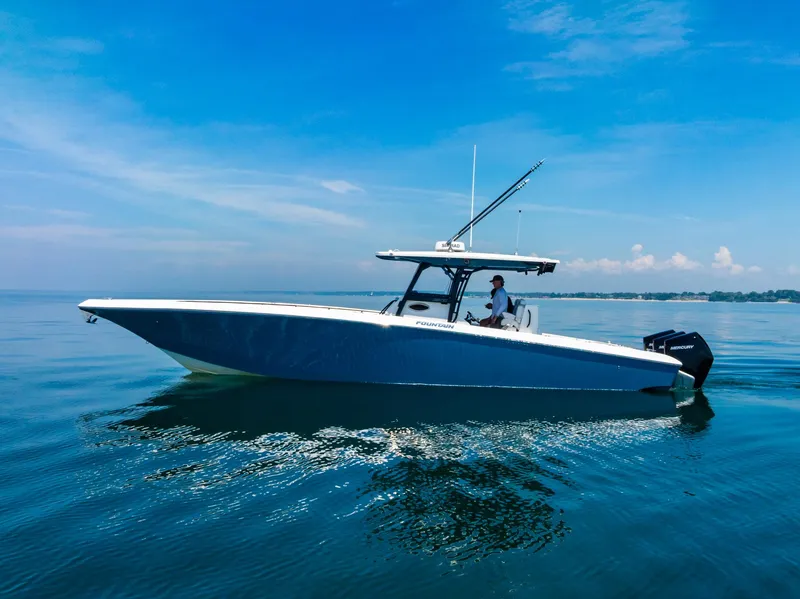 Slide: The Image of Fountain 38 Center Console 2020 - 2