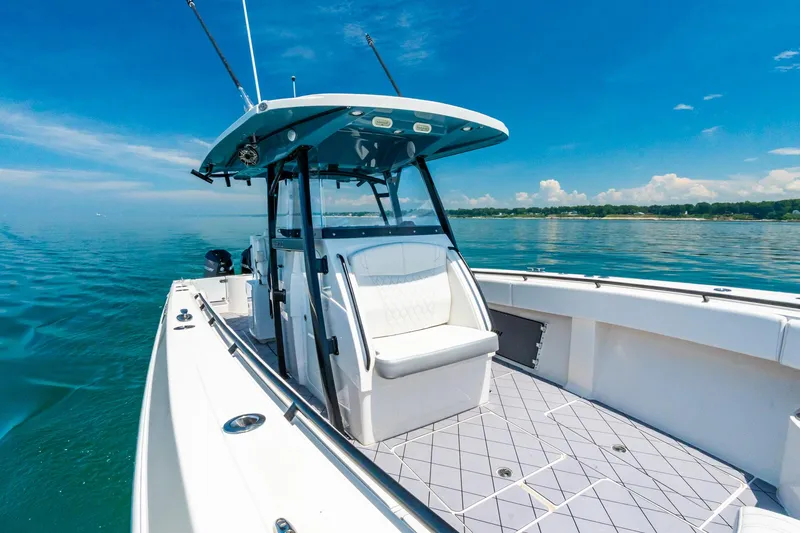 Slide: The Image of Fountain 38 Center Console 2020 - 39