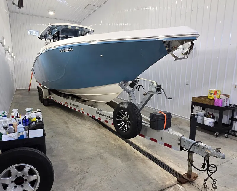 Slide: The Image of Fountain 38 Center Console 2020 - 44