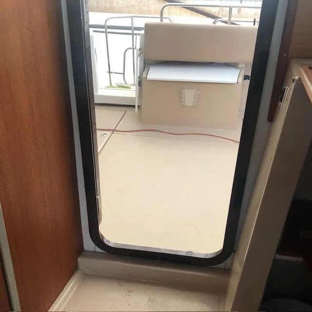 Slide: The Image of 2.7 kw Generator - 18