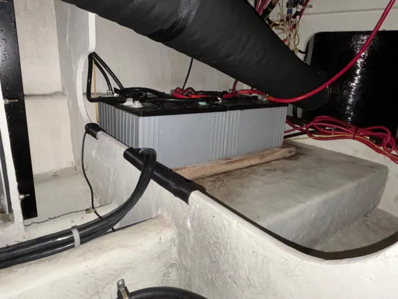 Slide: The Image of Battery compartment of a 2000 Bayliner 3788 Command Bridge Motoryacht. - 37
