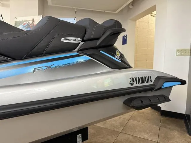 Slide: The Image of Yamaha FX CRUISER® HO 2024 - 10