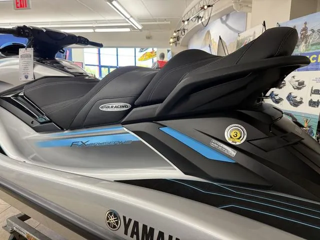 Slide: The Image of Yamaha FX CRUISER® HO 2024 - 7