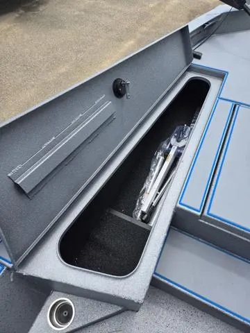 Slide: The Image of Xpress H17 2025 - 20