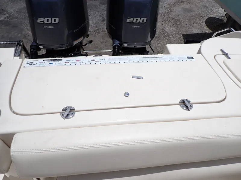 Slide: The Image of 2019 Grady-White Freedom 275 boat with twin Yamaha 200 engines. - 47