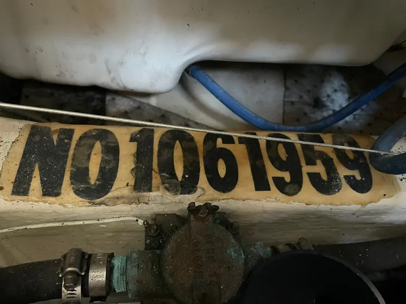 Slide: The Image of Serial number "NO1061959" on 1994 Queenship Motor Yacht component. - 22