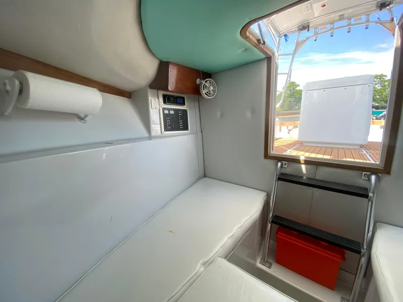 Slide: The Image of Tides 27 express 2002 - 18