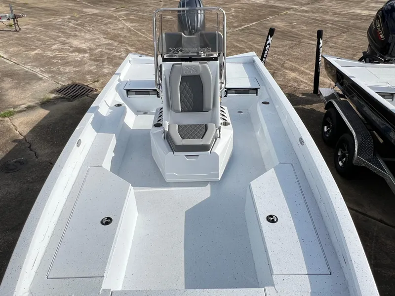 Slide: The Image of 2025 Xpress H22B HYPER-LIFT BAY boat with center console and seating. - 5