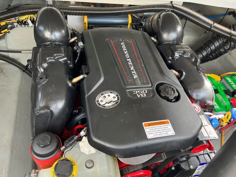 Slide: The Image of 2019 Crownline 265 SS SURF boat engine, Volvo Penta 350 V8. - 14