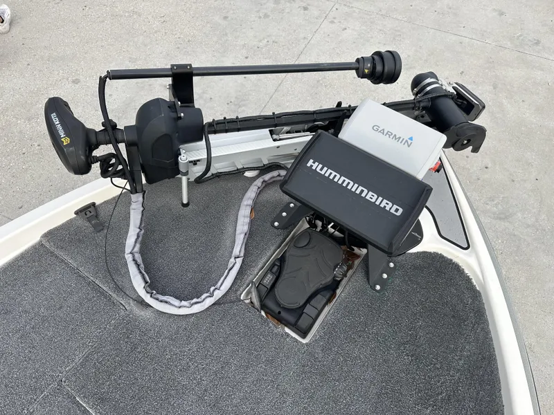 Slide: The Image of Falcon F195 2020 - 12