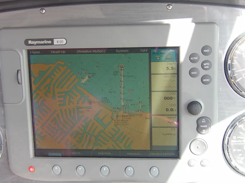 Slide: The Image of Raymarine navigation system on 2005 Sea Ray 390 Sundancer boat. - 23