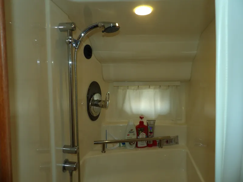 Slide: The Image of Sea Ray 390 Sundancer 2005 - 51