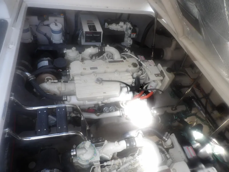 Slide: The Image of Sea Ray 390 Sundancer 2005 - 68