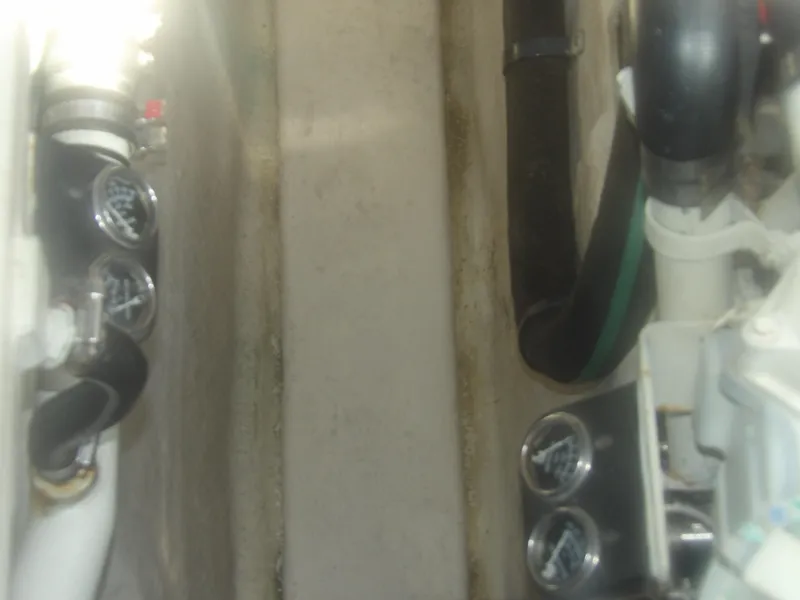 Slide: The Image of Sea Ray 390 Sundancer 2005 - 73