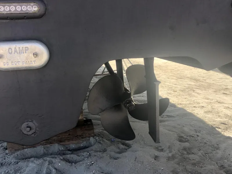 Slide: The Image of Sea Ray 390 Sundancer 2005 - 85