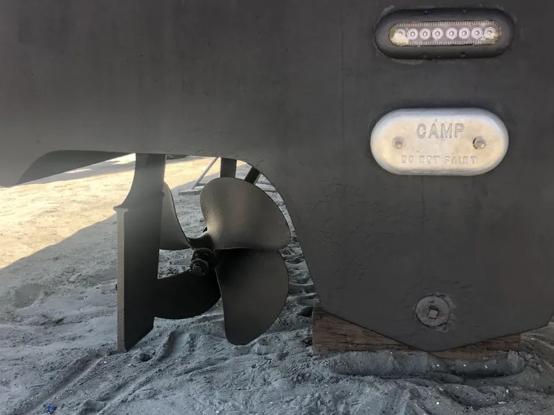 Slide: The Image of Sea Ray 390 Sundancer 2005 - 86