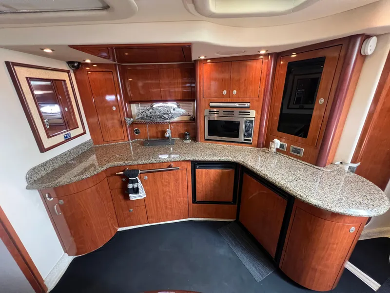 Slide: The Image of Sea Ray 420 Sundancer 2005 - 50