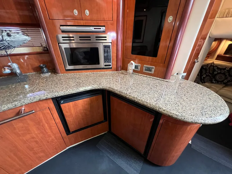 Slide: The Image of Sea Ray 420 Sundancer 2005 - 53