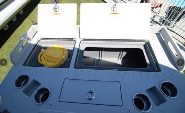 Slide: The Image of Premier 230 Sunsation Angler 2pt 2024 - 10