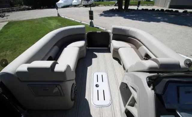 Slide: The Image of Premier 230 Sunsation Angler 2pt 2024 - 6