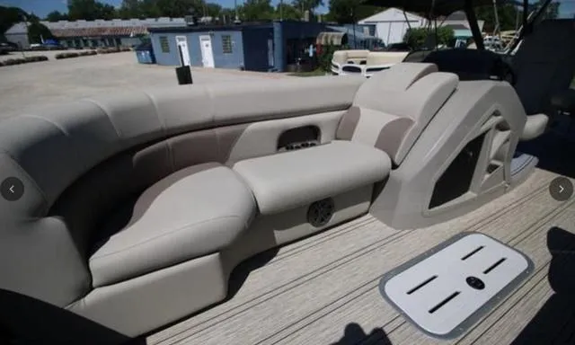 Slide: The Image of Premier 230 Sunsation Angler 2pt 2024 - 7