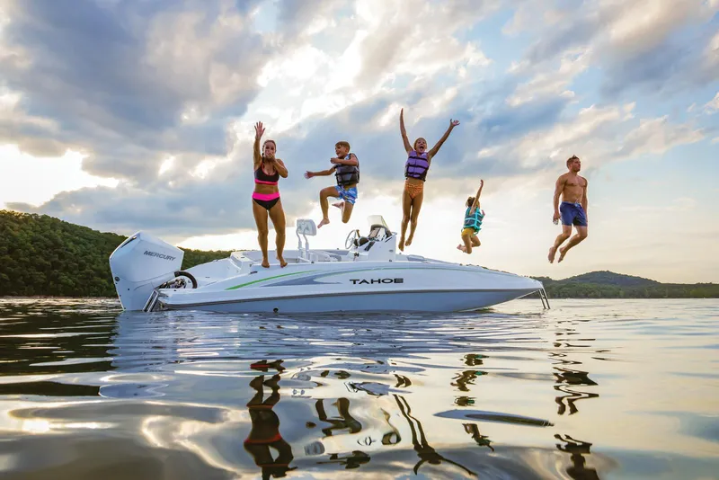 Slide: The Image of Manufacturer Provided Image: Tahoe 2150 CC - 74