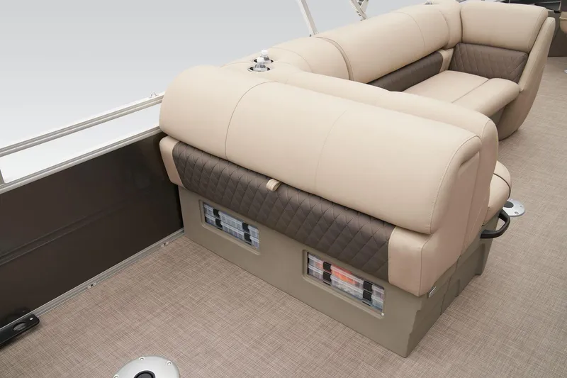 Slide: The Image of Sun Tracker Fishin' Barge 22 DLX 2024 - 53