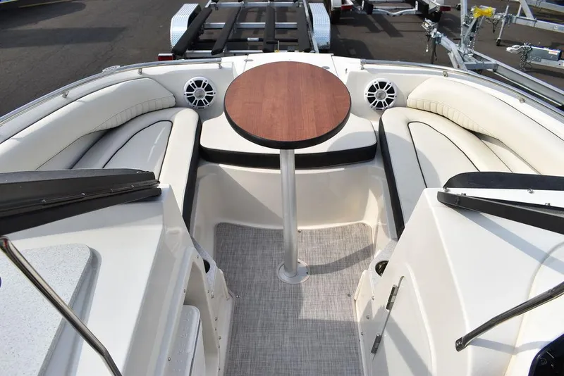 Slide: The Image of Stingray 201 DC 2024 - 74