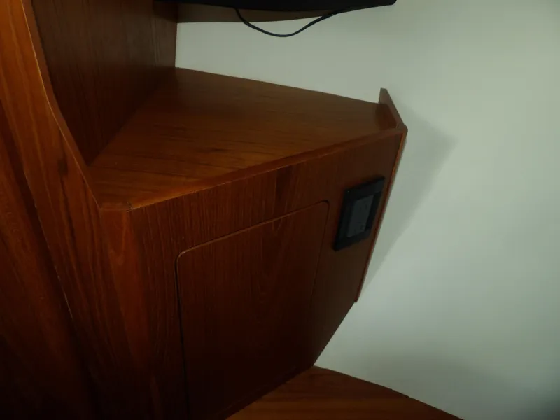 Slide: The Image of Tiara 3100 Coronet 2012 - 53