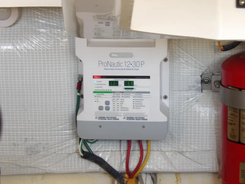 Slide: The Image of Tiara 3100 Coronet 2012 - 70