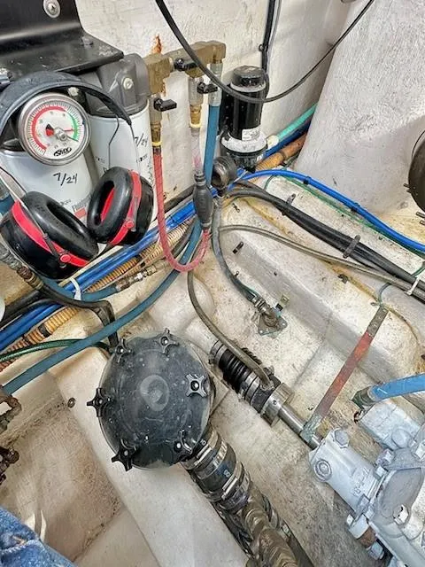 Slide: The Image of Riviera 37 Flybridge 2003 - 39