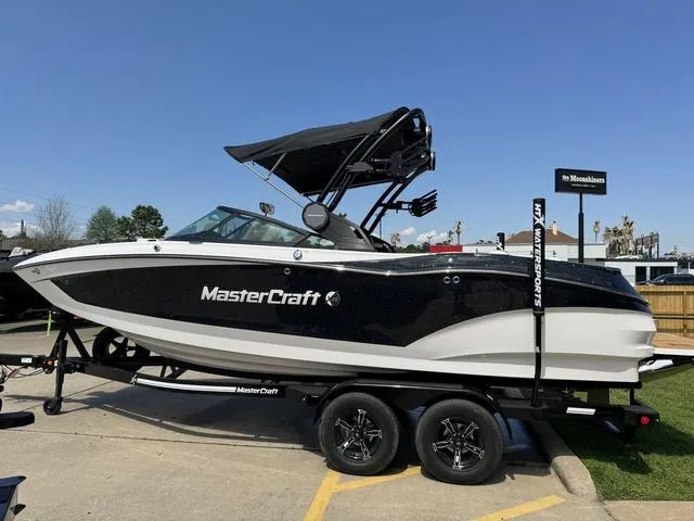 The Image of MasterCraft X22 2024 - 1