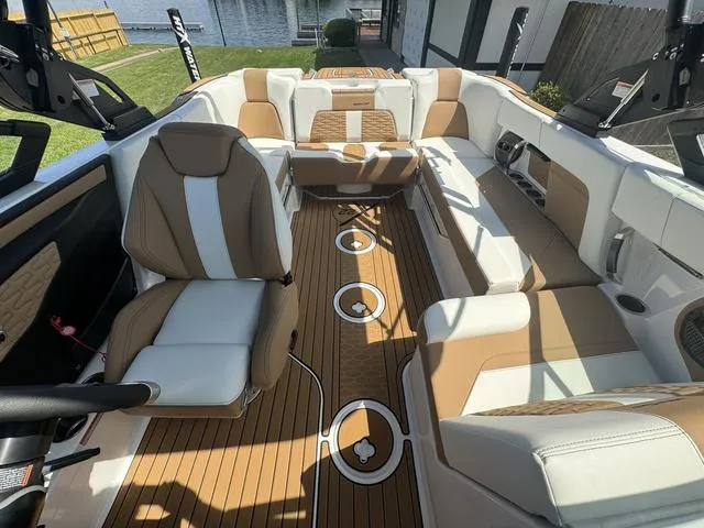 Slide: The Image of MasterCraft X22 2024 - 5