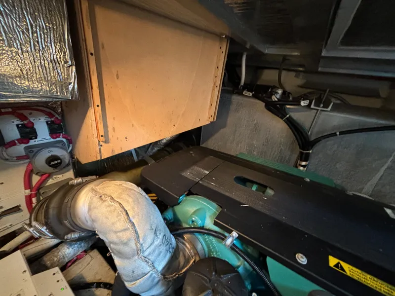 Slide: The Image of Engine Compartment to port aft - 41