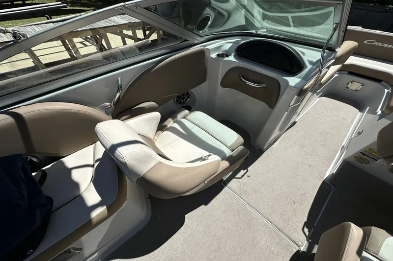 Slide: The Image of Crownline Boats E1 XS 2017 - 13