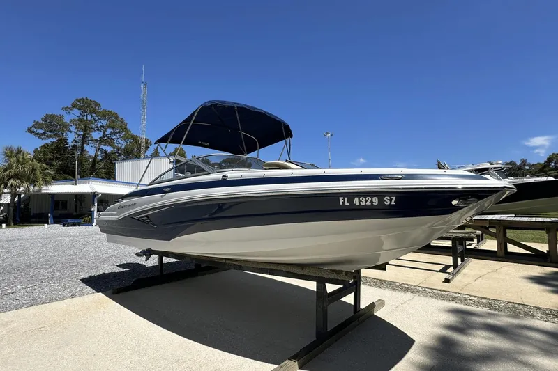 Slide: The Image of Crownline Boats E1 XS 2017 - 3