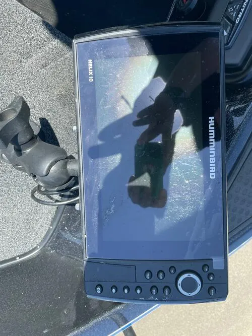 Slide: The Image of Humminbird fish finder on a 2022 Nitro ZV21 boat. - 11