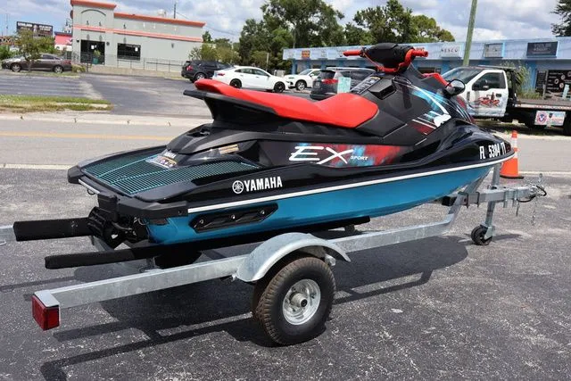 Slide: The Image of Yamaha EX SPORT-BLACK/CYAN 2024 - 6