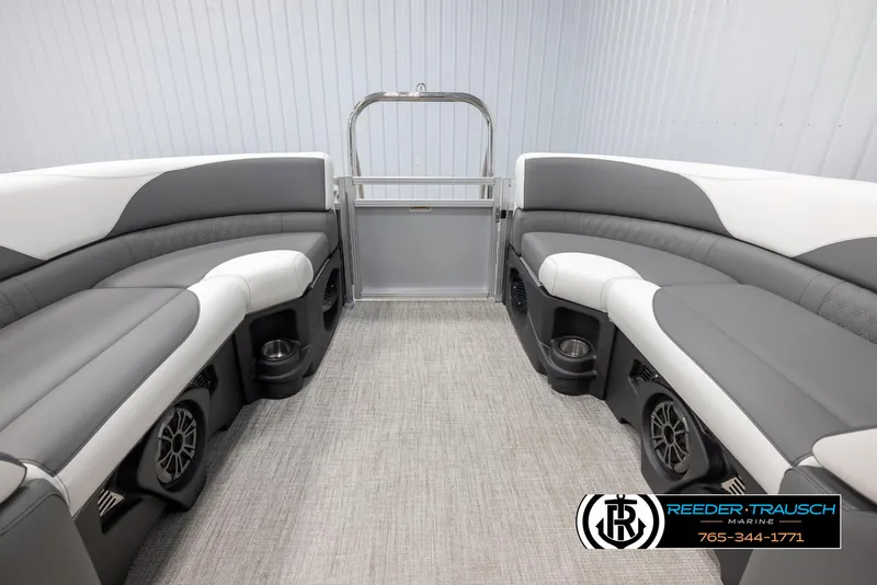 Slide: The Image of 2024 Avalon LSZ QL boat interior with gray and white seating. - 15